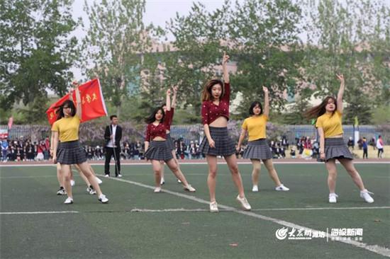 濰坊學院第十八屆田徑運動會落幕