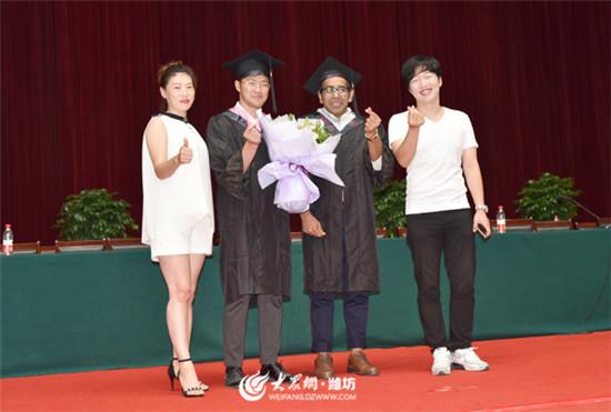 濰坊學院2018年畢業典禮暨學位授予儀式舉行